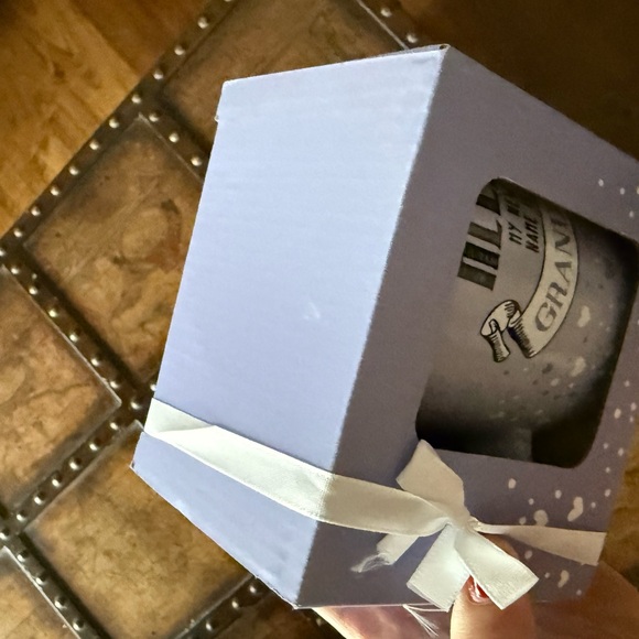 New GR brand “Hello my new name is grandma” mug light purple! - Picture 2 of 4